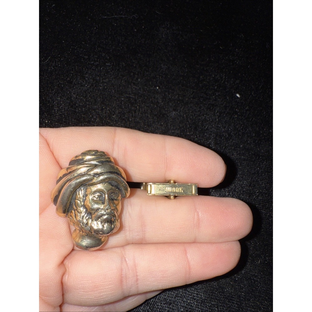Vintage SWANK Gold Black Accent Genie Turban Nomad Swami Figural Cufflinks 4659